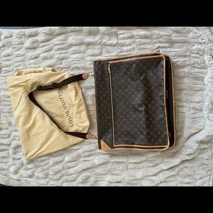 Louie Vuitton garment bag